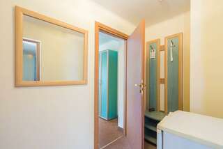 Гостиница Спортивная Симферополь Номер комфорт с 1 двуспальной кроватью-10