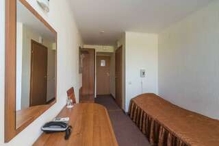 Гостиница Спортивная Симферополь Номер стандарт с 1 односпальной кроватью-4